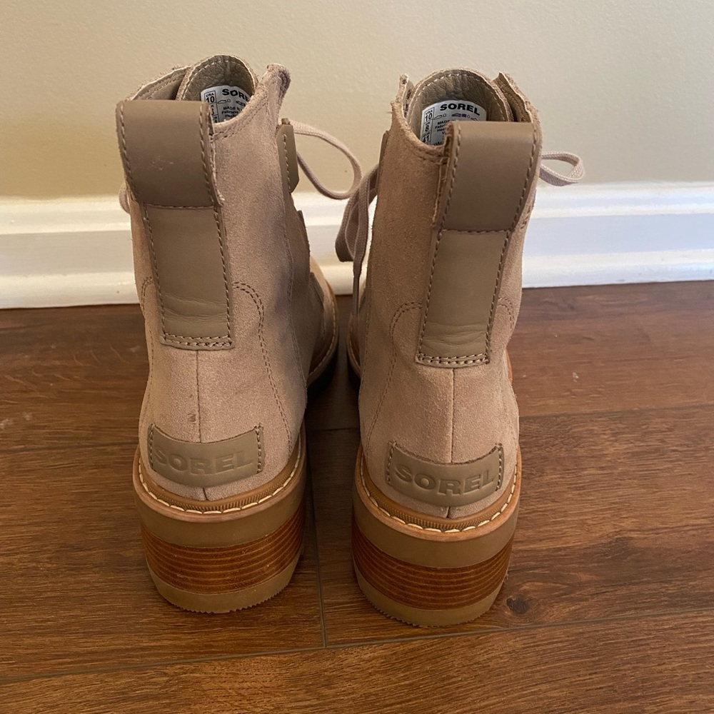 Sorel Women's Lace-Up Suede Boots in Light Taupe - Picture 4 of 6